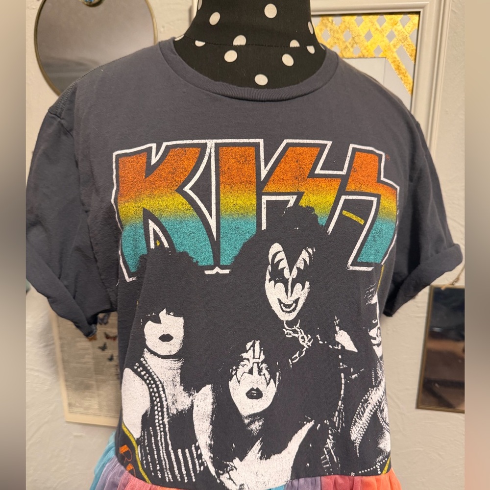 KISS Edition! Band tee to midi! 🎸The Remix Collection 🥁 - Picture 5 of 8